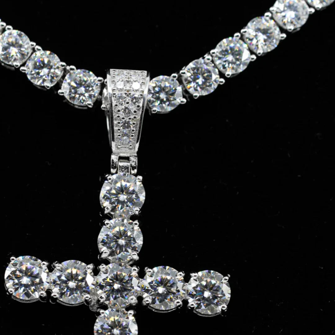 Cadena Cruz Iced Tennis Oro Blanco